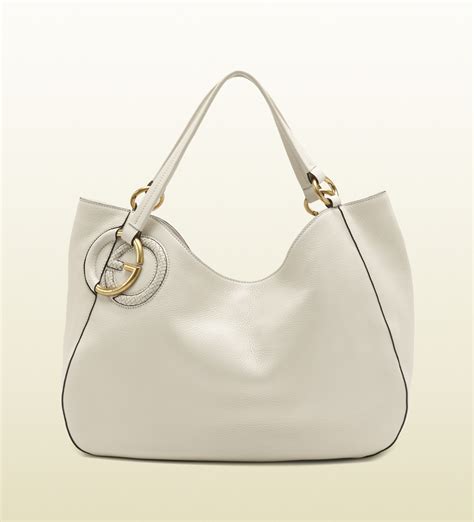 gucci 6075q|white Gucci shopping bag.